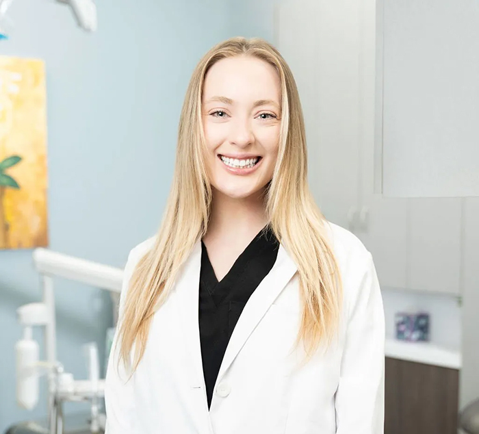 San Marcos Smile Dental | Dentures, Invisalign reg  and Dental Bridges